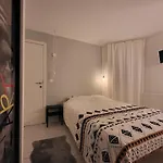 6 Bedrooms Apartment De Panne